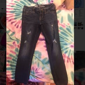 Mid rise skinny jeans